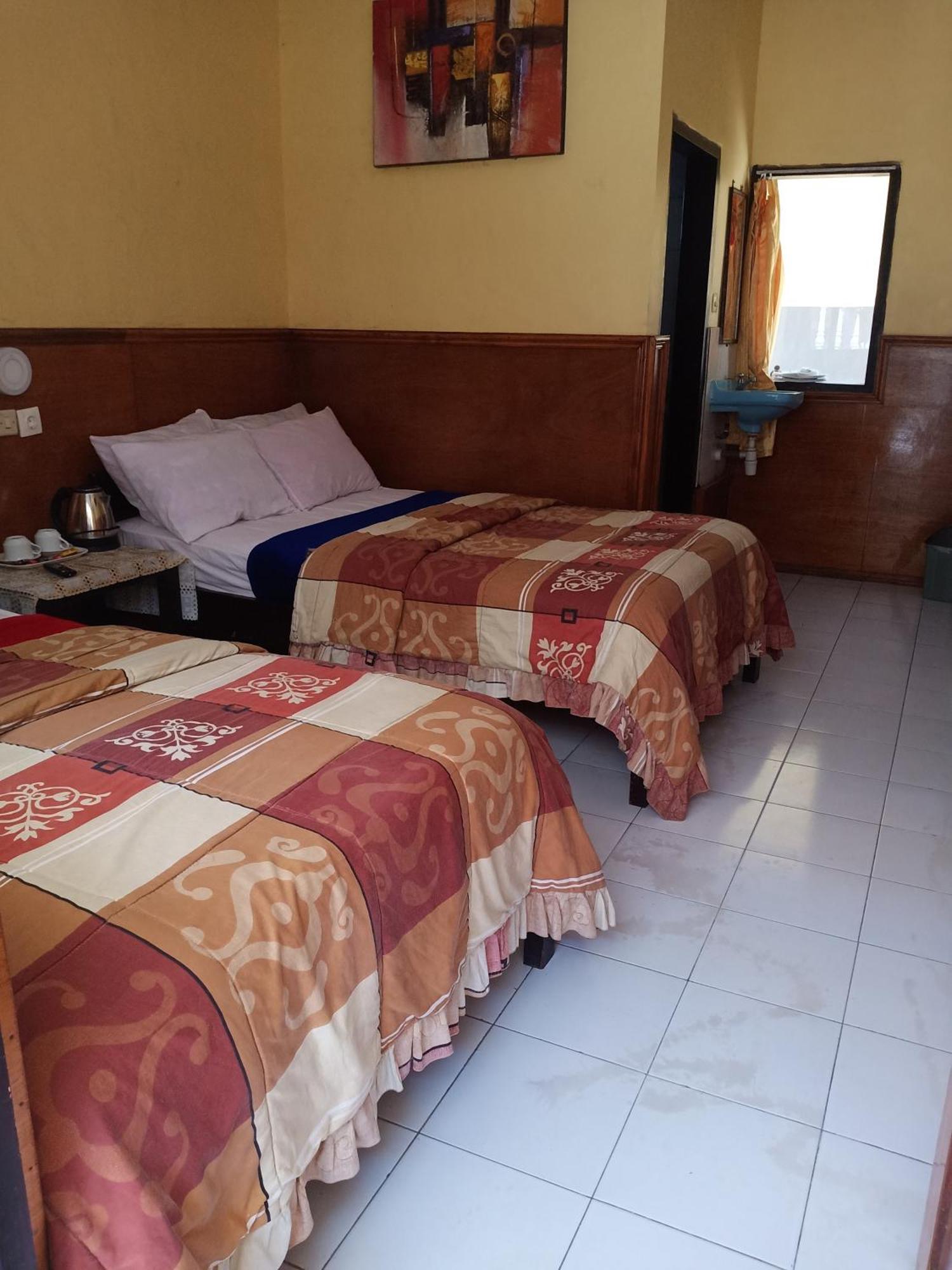 Cemara Indah Hotel Bromo Quarto foto