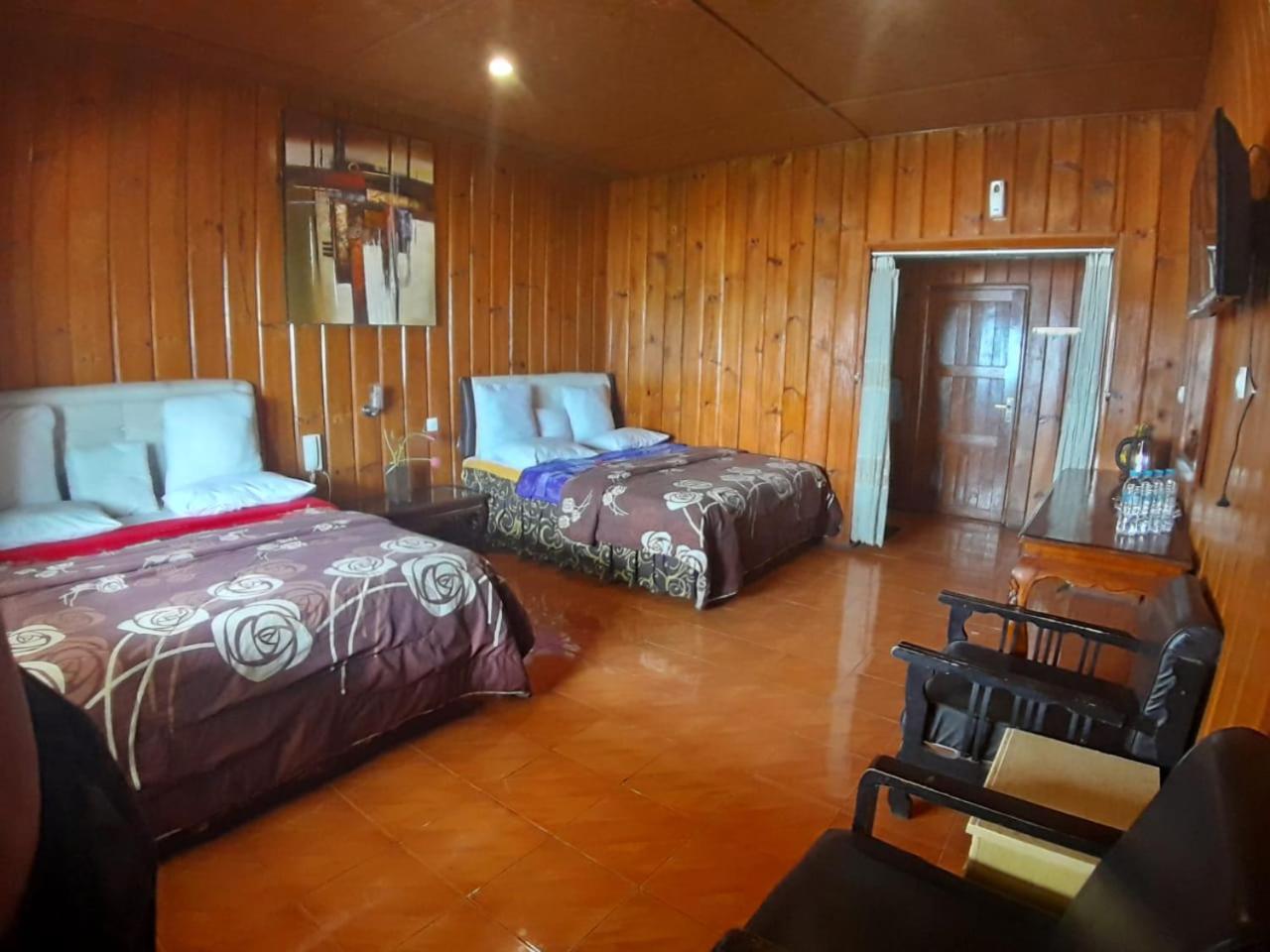 Cemara Indah Hotel Bromo Quarto foto